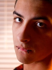 Exclusive model Roman Daniels ready to make his monster cock cum
