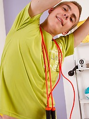 The seductive straight twink Lenny Evans that makes everyone horny