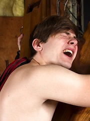 The sweet and sexy Kurt Summers wakes up to find himself in the hot jock Evan Parker sex dungeon