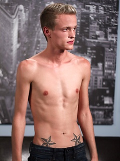 teen gay model Nicholas Reed