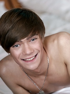 teen gay model Noah Matous